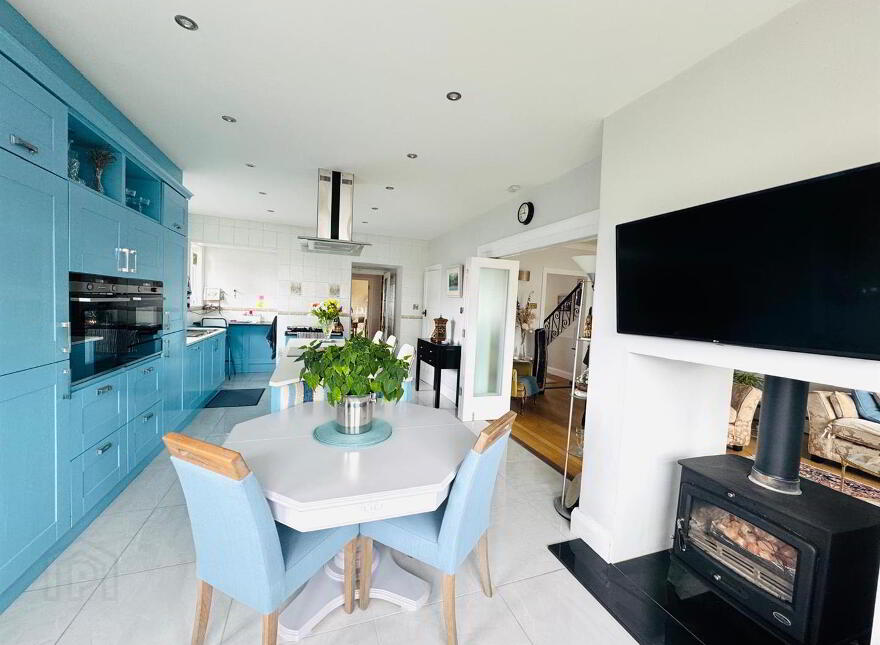 2 Caw Park, Limavady Road, L'Derry, BT47 6LZ