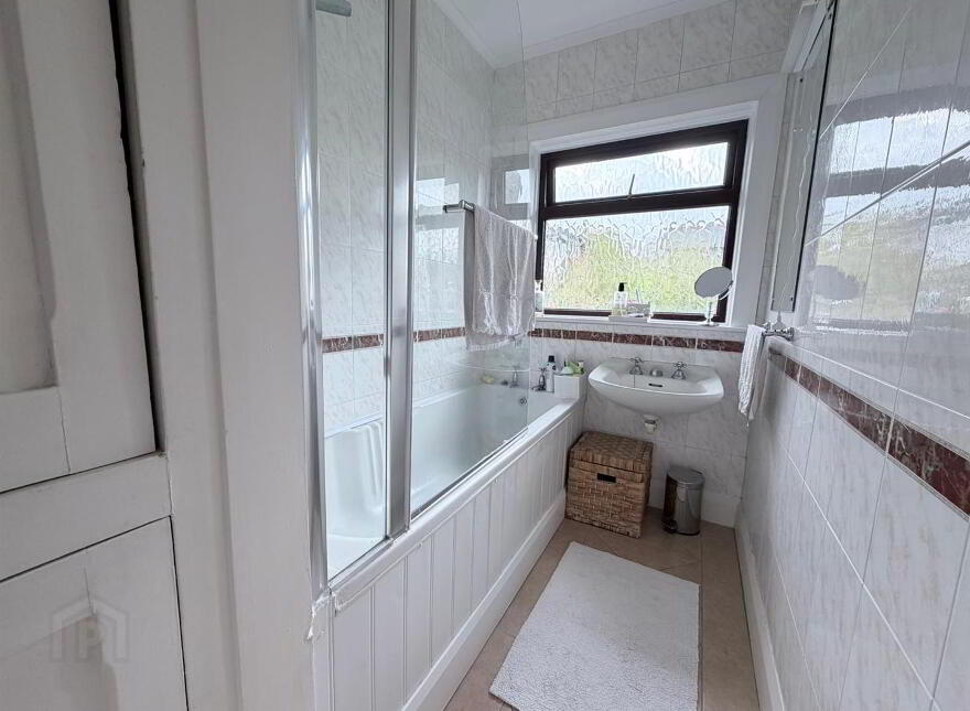 2 Caw Park, Limavady Road, L'Derry, BT47 6LZ