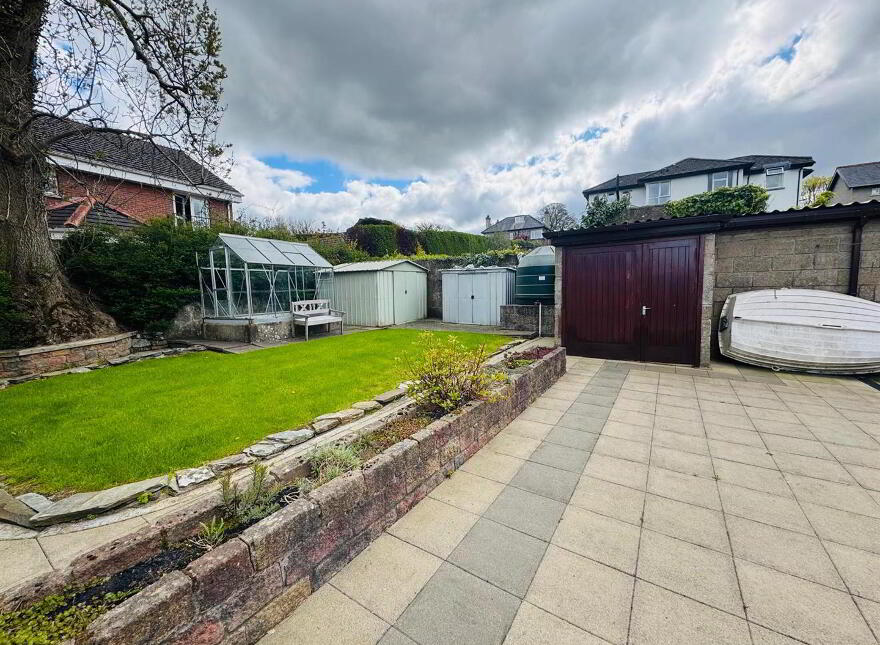 2 Caw Park, Limavady Road, L'Derry, BT47 6LZ