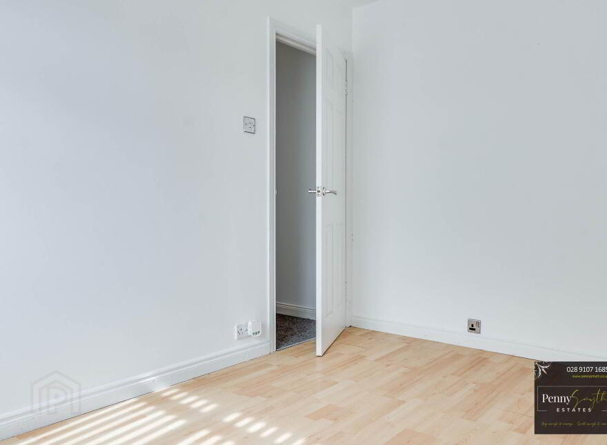 16 Ashbury Grove, Bangor, BT19 6TW