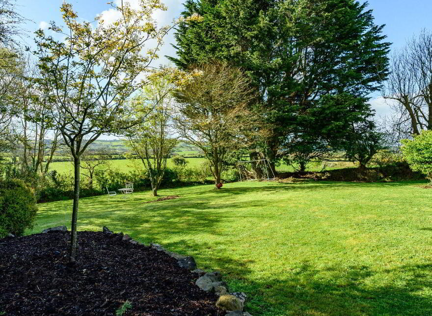 Hill Crest, Ballea Hill, Carrigaline, P43HY05