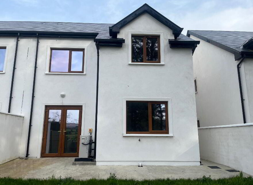 19 Carraig Naofa, Durrus, P75E407