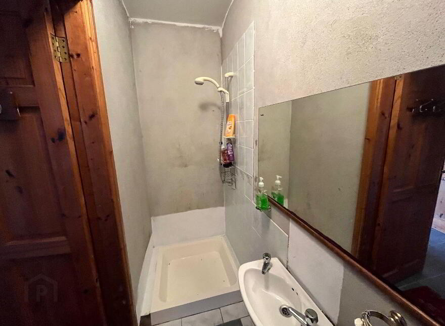 Rathcool, Schull, P81EW77