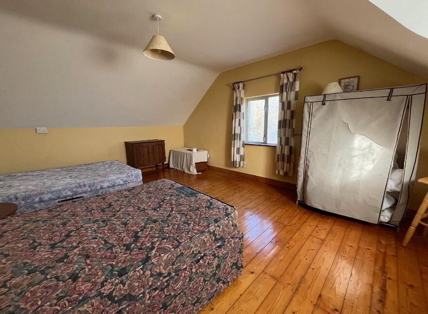 Rathcool, Schull, P81EW77