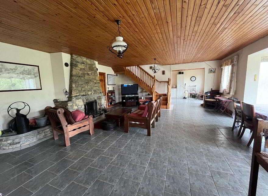 Rathcool, Schull, P81EW77