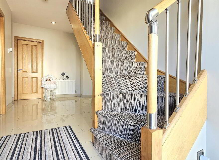 5 Rose Gardens, Carrickfergus, BT38 8FD