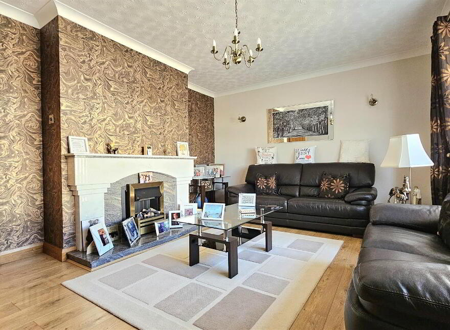 5 Rose Gardens, Carrickfergus, BT38 8FD
