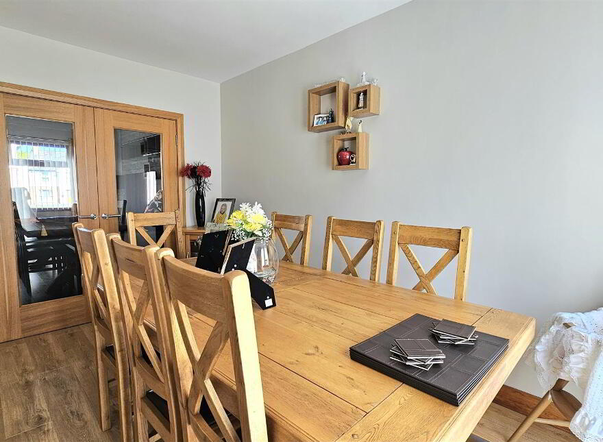 5 Rose Gardens, Carrickfergus, BT38 8FD