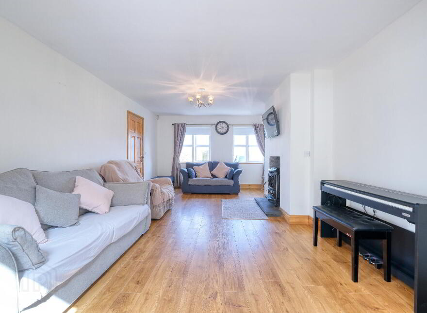 2 Saint John's, Ballinalee, N39W276