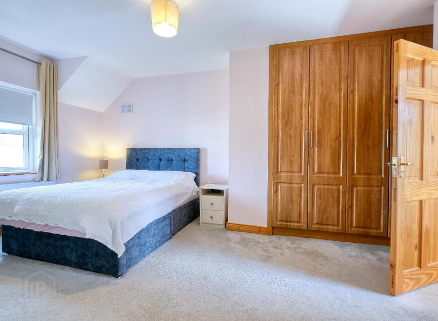 2 Saint John's, Ballinalee, N39W276