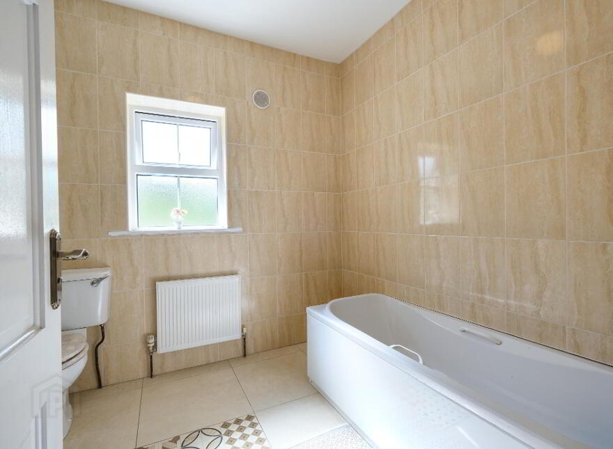 2 Saint John's, Ballinalee, N39W276