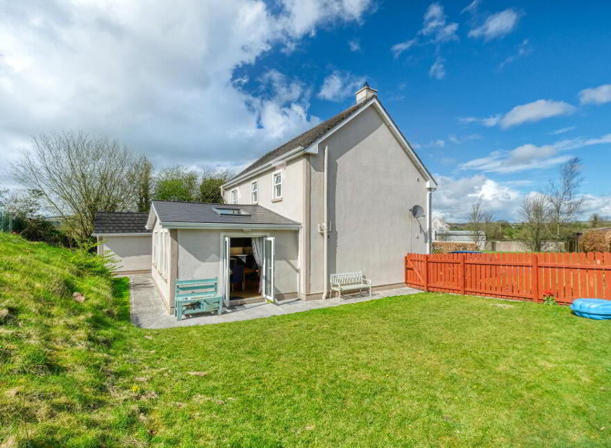 2 Saint John's, Ballinalee, N39W276