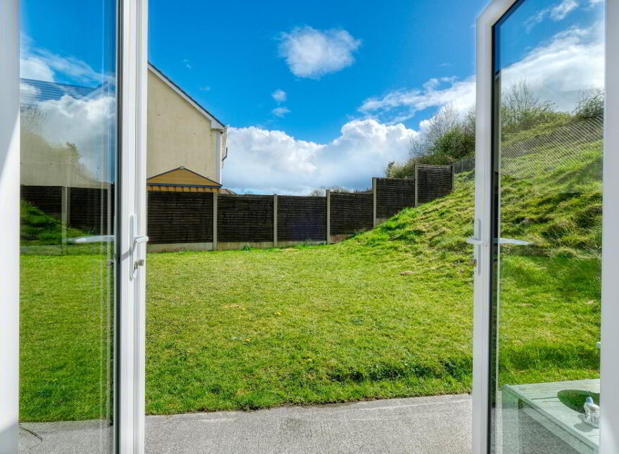 2 Saint John's, Ballinalee, N39W276
