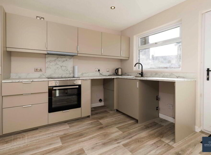 61 Kensington Park, Portadown, BT63 5PQ