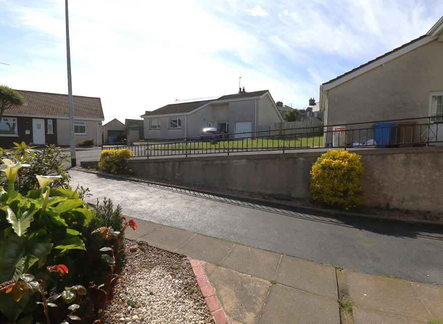 5 Carragheen Drive, Main Street, Annalong, BT34 4TG