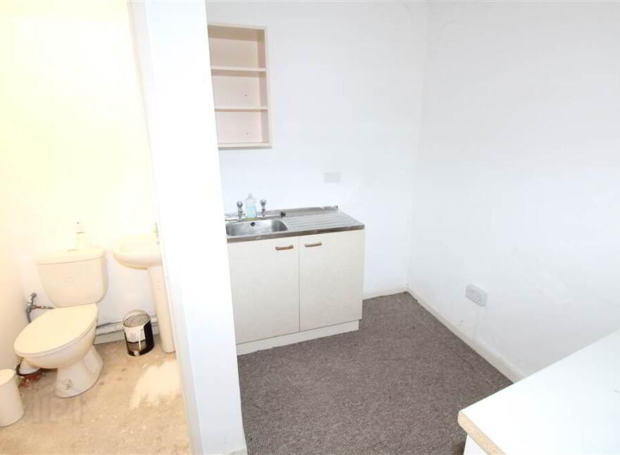 143 Ravenhill Road, Belfast, BT6 8ED