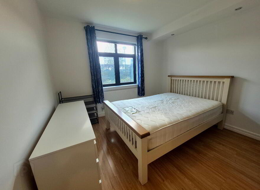 4 Mulberry Apartments, River Village, Monksland, Athlone, N37PX03