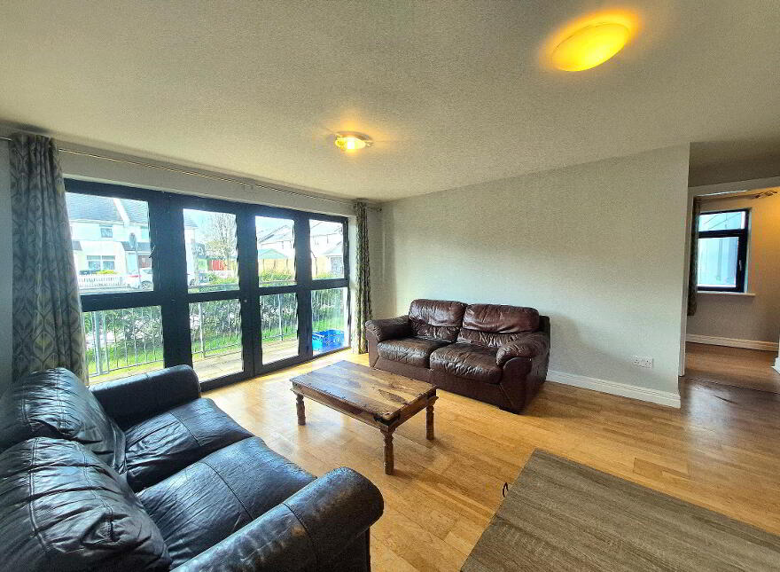 4 Mulberry Apartments, River Village, Monksland, Athlone, N37PX03