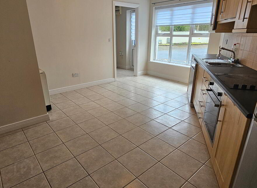3 Orchard Court, Leitrim Village, Carrick-On-Shannon, N41HD39