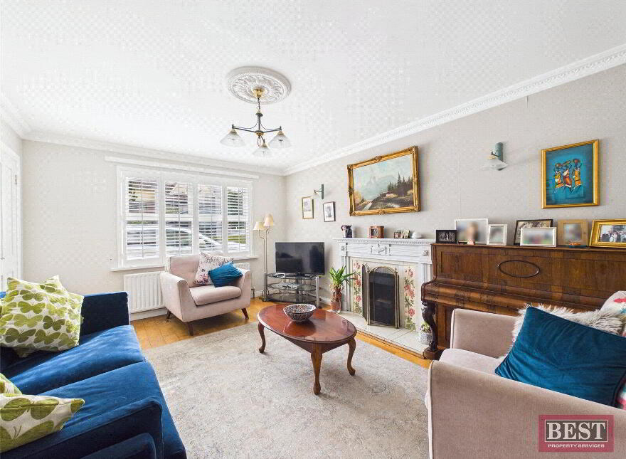 10 Ardaveen Avenue, Newry, BT35 8UJ