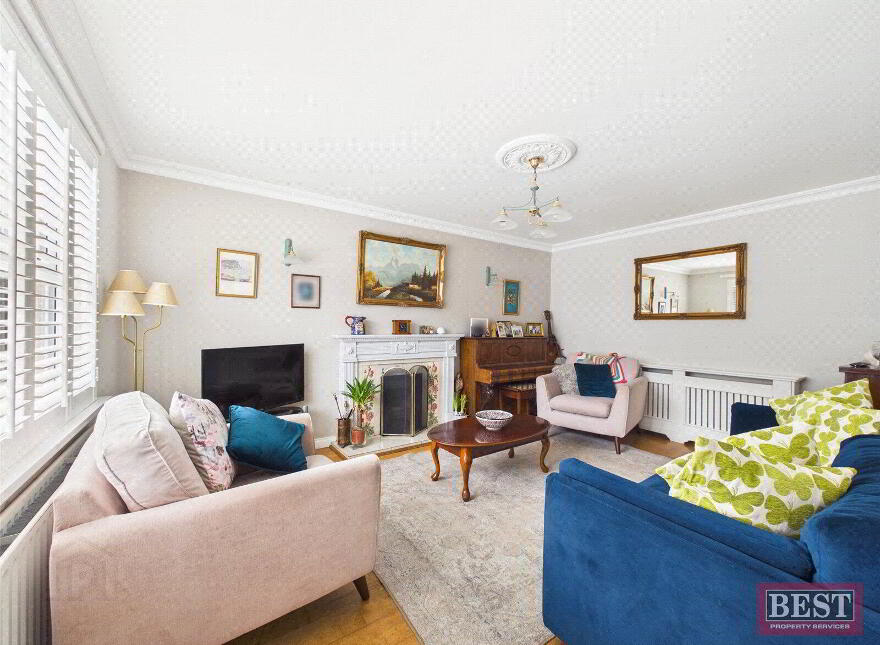 10 Ardaveen Avenue, Newry, BT35 8UJ