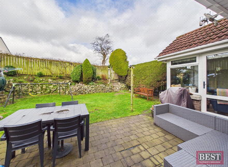 10 Ardaveen Avenue, Newry, BT35 8UJ