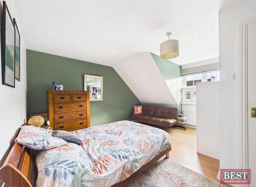 10 Ardaveen Avenue, Newry, BT35 8UJ