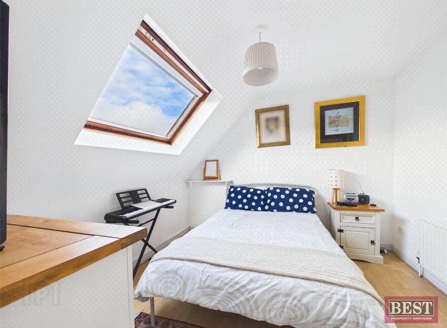 10 Ardaveen Avenue, Newry, BT35 8UJ