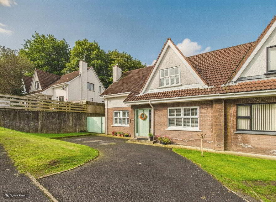 10 Ardaveen Avenue, Newry, BT35 8UJ