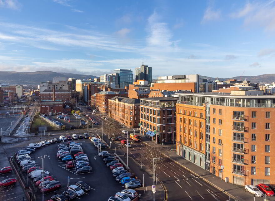 206 The Lucas Building, Belfast, BT2 8HB