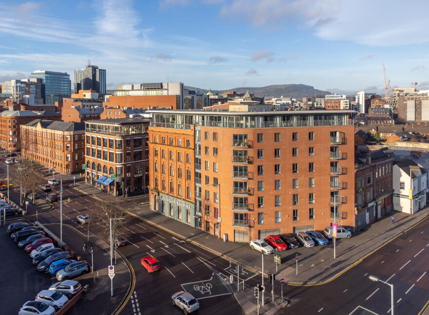 206 The Lucas Building, Belfast, BT2 8HB