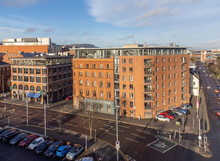 206 The Lucas Building, Belfast, BT2 8HB