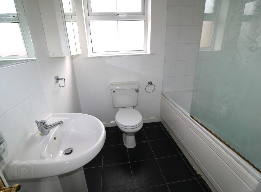 61 Rosses Meadow, Ballymena, BT42 2SD