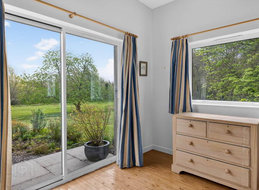 Portulla, 2 Finnebrogue Road, Downpatrick, BT30 9AA