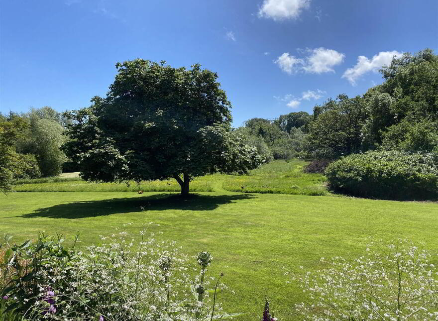 Portulla, 2 Finnebrogue Road, Downpatrick, BT30 9AA