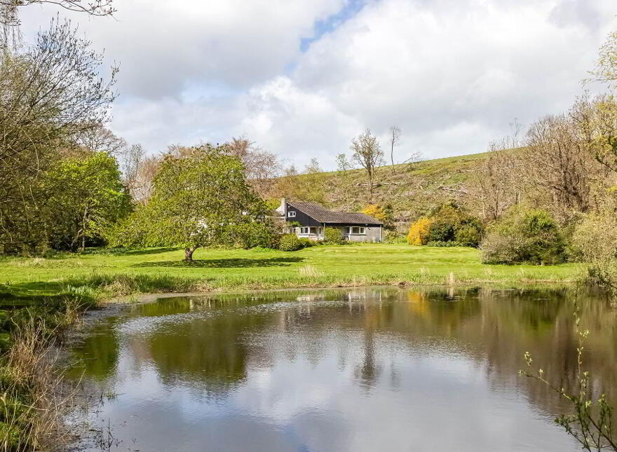 Portulla, 2 Finnebrogue Road, Downpatrick, BT30 9AA