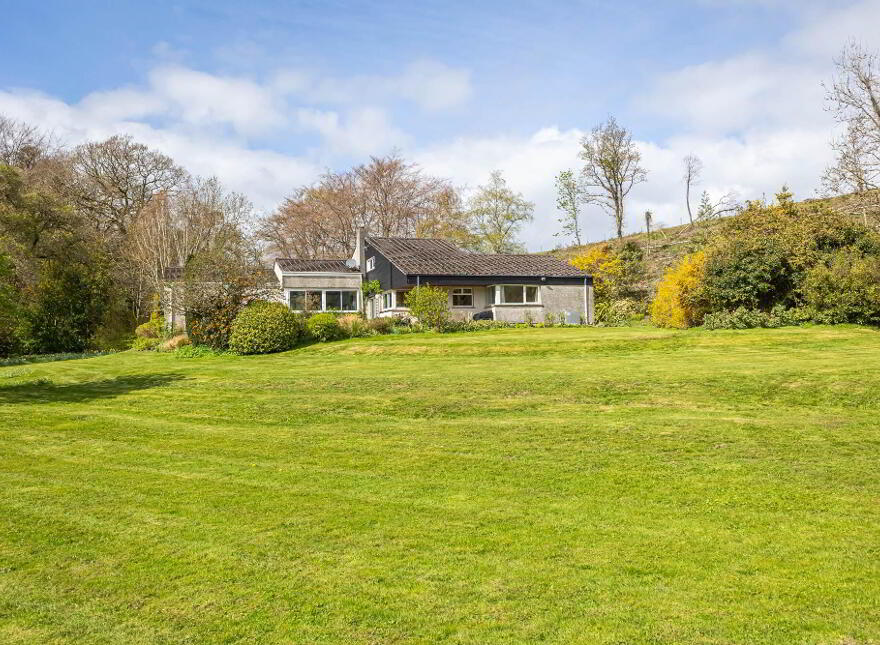 Portulla, 2 Finnebrogue Road, Downpatrick, BT30 9AA