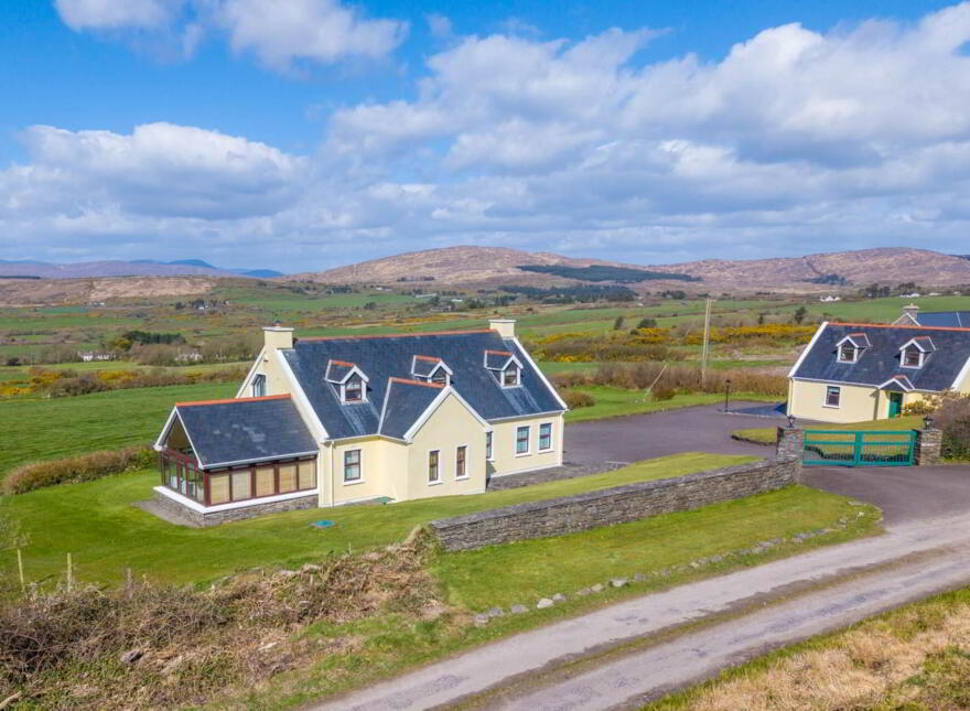 `dúnmánas`, Arderrawinny, Schull, P81EY82