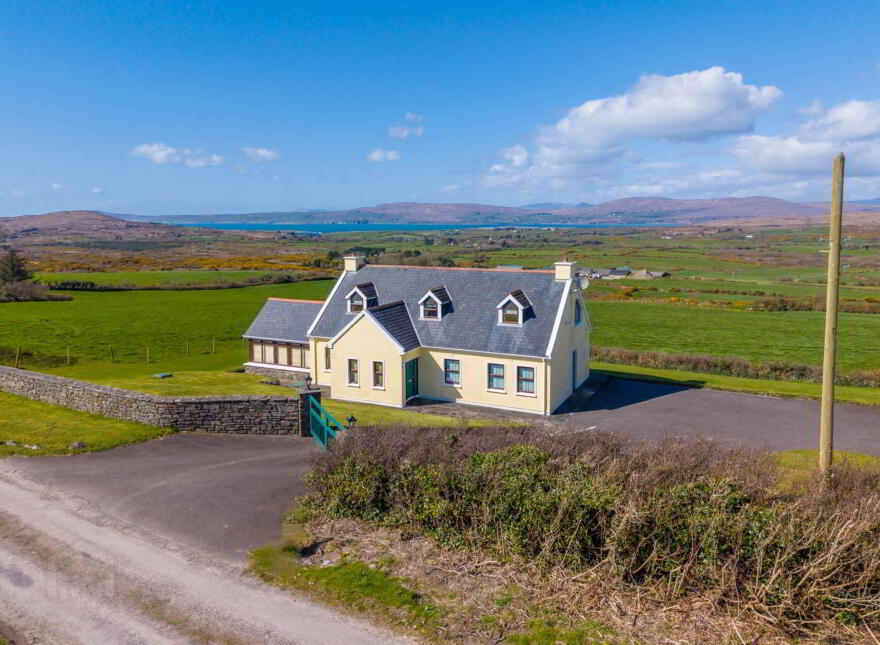 `dúnmánas`, Arderrawinny, Schull, P81EY82