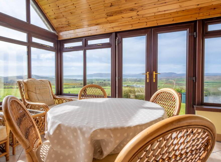 `dúnmánas`, Arderrawinny, Schull, P81EY82
