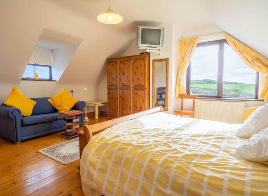 `dúnmánas`, Arderrawinny, Schull, P81EY82