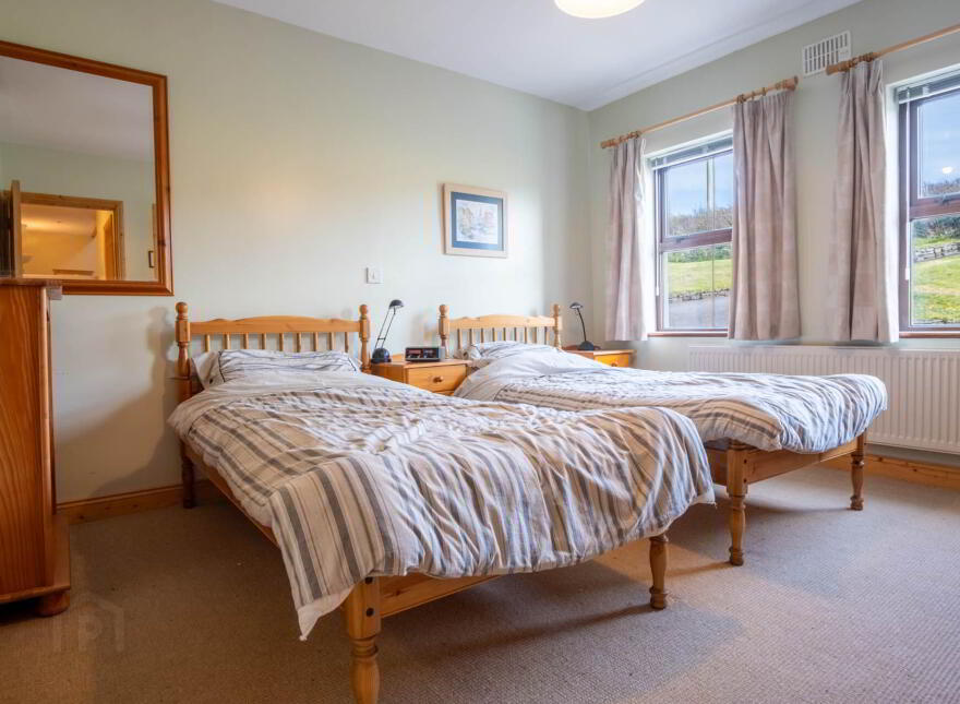 `dúnmánas`, Arderrawinny, Schull, P81EY82