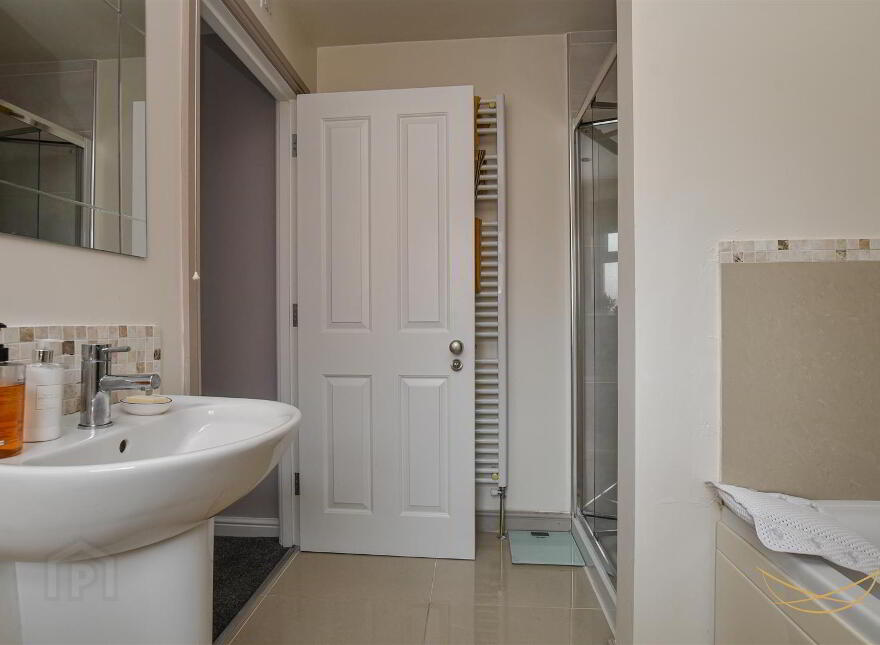 2 Readers Place, Ballyclare, BT39 9ED