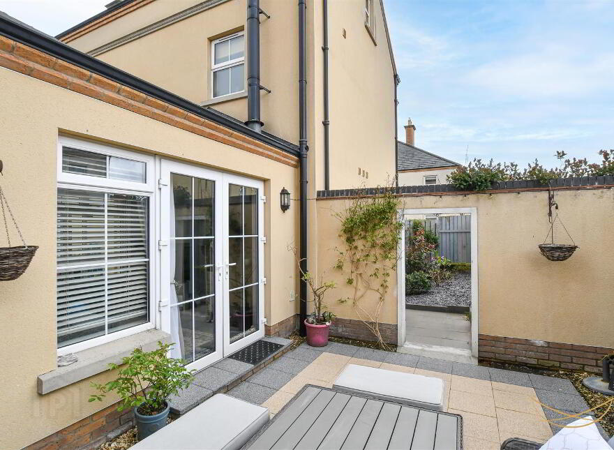 2 Readers Place, Ballyclare, BT39 9ED