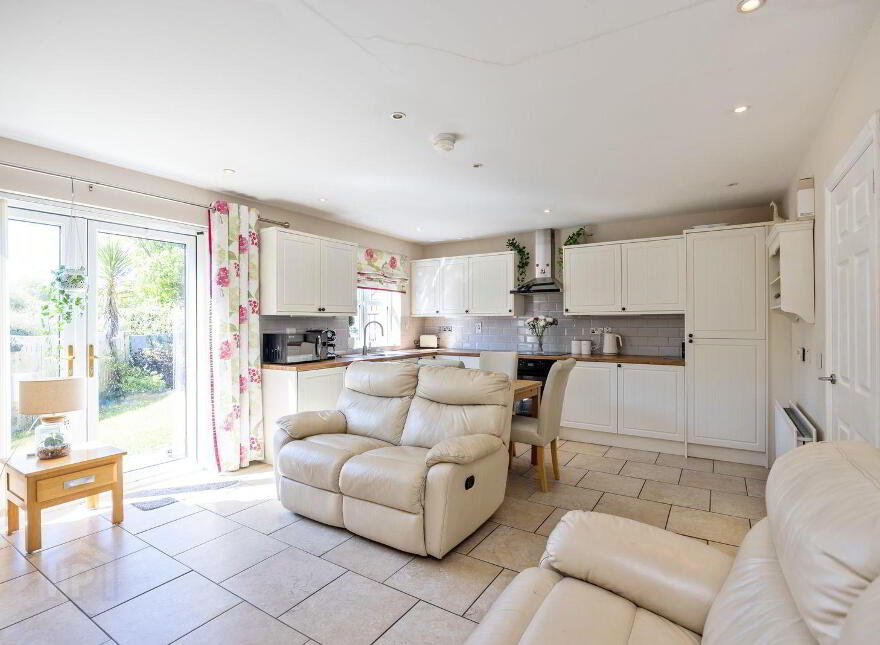 6 Jubilee Place, Bangor, BT19 1FL