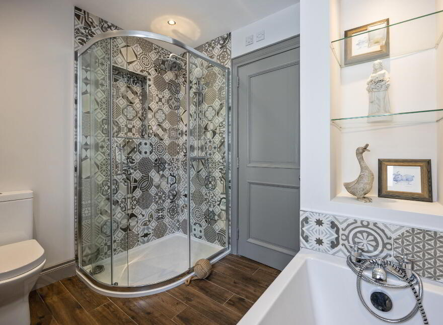 24 Balmoral Avenue, Malone Road, Belfast, BT9 6NW