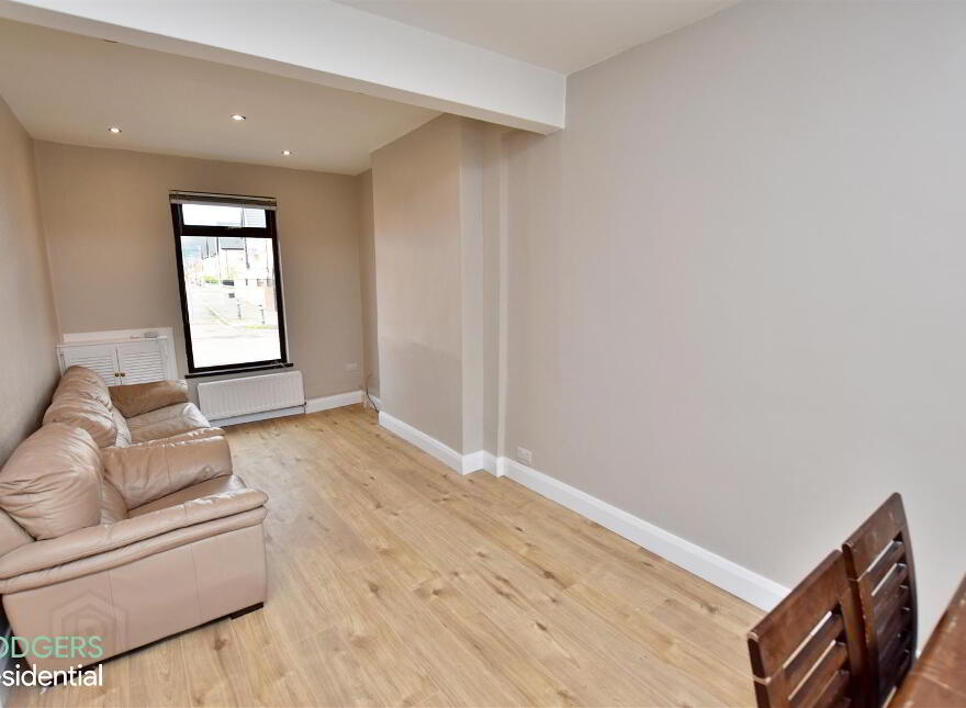 192 Donegall Avenue, Belfast, BT12 6LY
