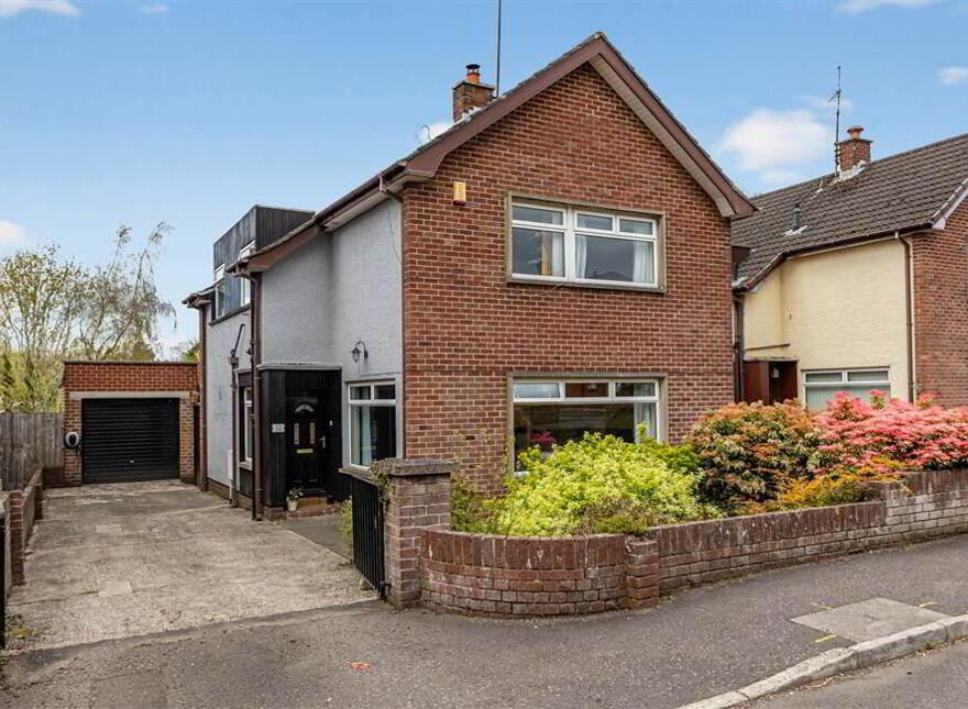 12 Coolsara Park, Magheralave Road, Lisburn, BT28 3BG