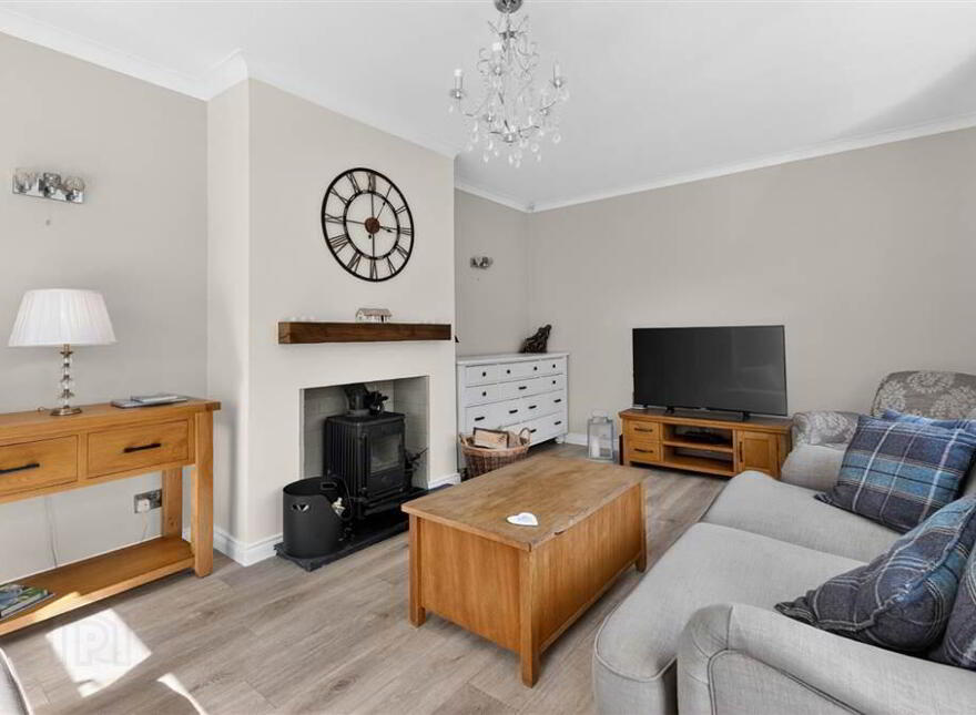 12 Coolsara Park, Magheralave Road, Lisburn, BT28 3BG