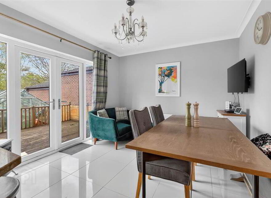 12 Coolsara Park, Magheralave Road, Lisburn, BT28 3BG